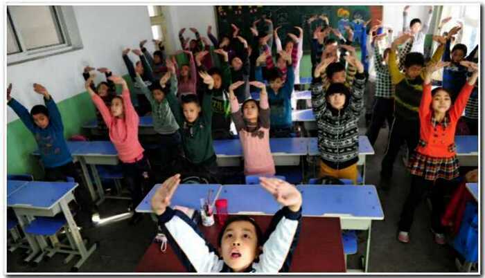 «Это Спарта»: новая система не позволит китайским школьникам отвлекаться на уроке