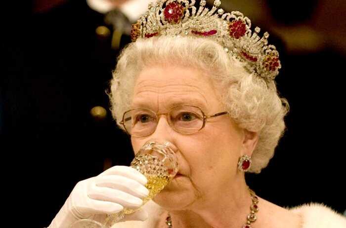 9 обычных продуктов, к которым Королева Елизавета не притронется никогда