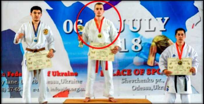 Односельчане отправили сторожа на чемпионат Европы по каратэ. Он забрал золотую медаль!