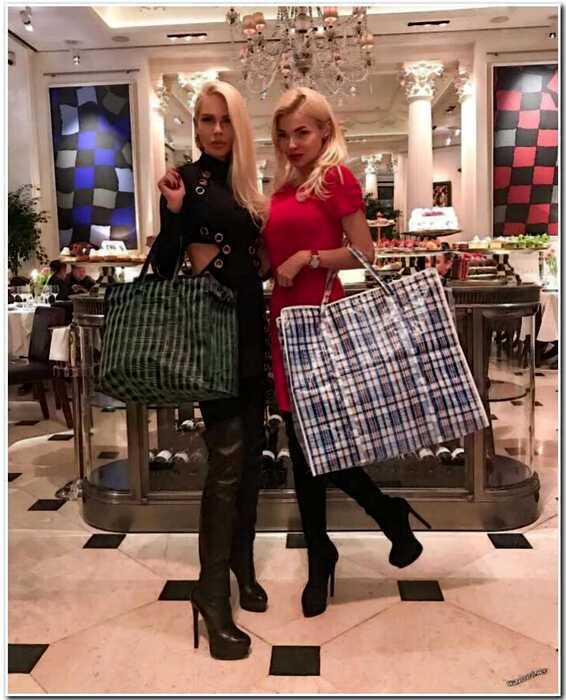 Мария Погребняк купила в Париже «бомжовскую» сумку за 120,000 рублей
