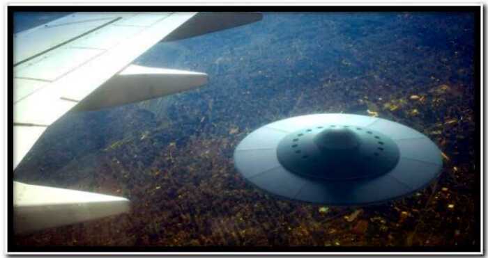 В Ирландии пилоты узрели НЛО и яркий свет в небе над побережьем