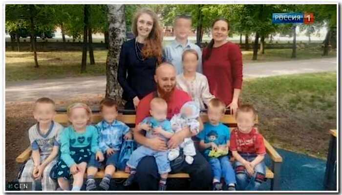 Россиянин завел себе три жены и планирует иметь 50 детей