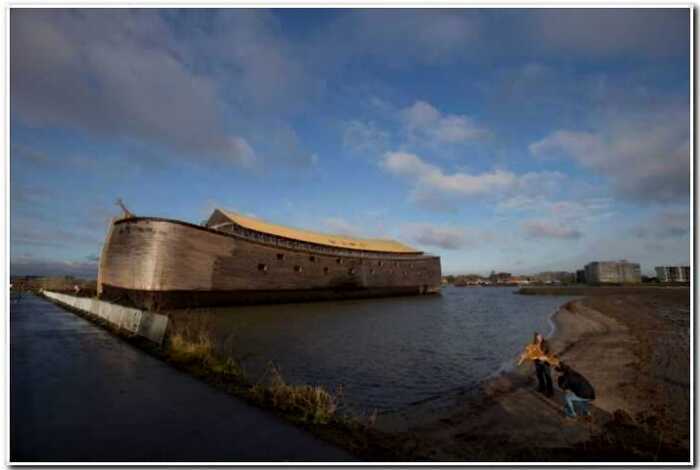 Нидерландский плотник построил Ноев ковчег в натуральную величину