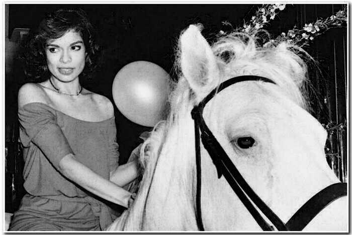 Бьянка Джаггер: скандальная икона стиля 70-ых