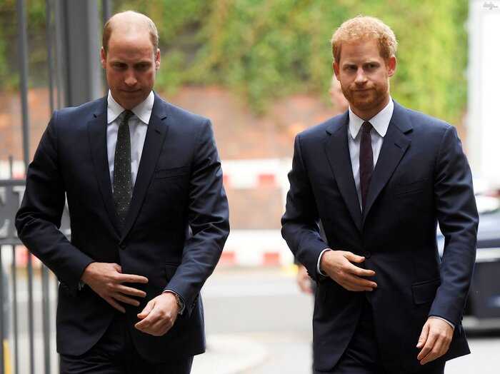 «Холод и напряжение»: эксперты дали оценку отношениям принца Гарри и принца Уильяма