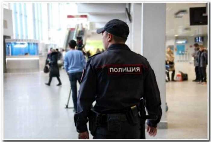 «Куда ты прешь, каштанка»: хоккеист Олег Сапрыкин напился и устроил дебош на борту самолета