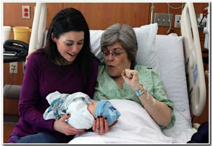 “Материнская любовь”: 61-летняя американка забеременела ради своей старшей дочери”