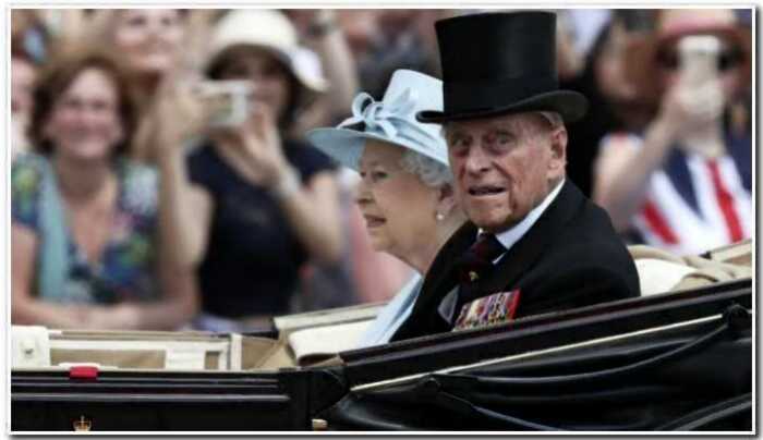 97-летний муж Королевы Елизаветы II не справился с управлением и попал в ДТП