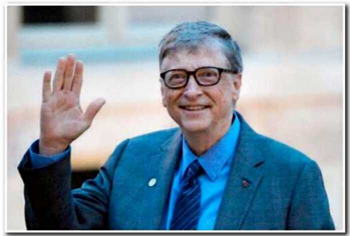 “Простой смертный”: Билл Гейтс отстоял в очереди за бургером и стал народным героем