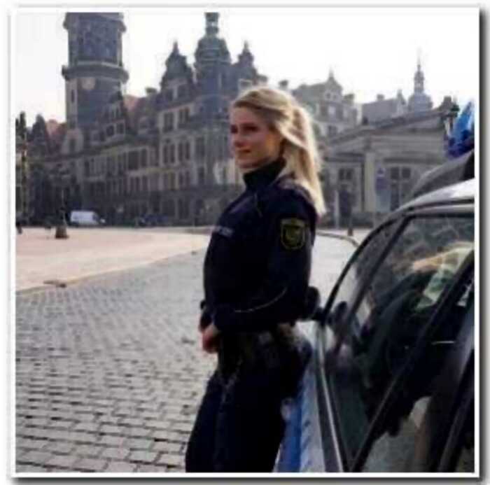 “Цена славы”: самая красивая полицейская Германии рассталась с парнем из-за популярности в Инстаграм