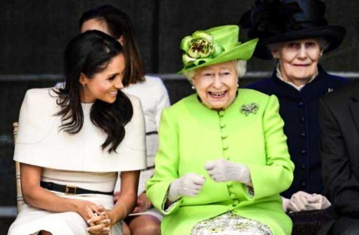 «Такие же, как мы»: 10 самых веселых снимков членов королевской семьи
