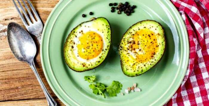 3 быстрых рецепта полезного завтрака из авокадо