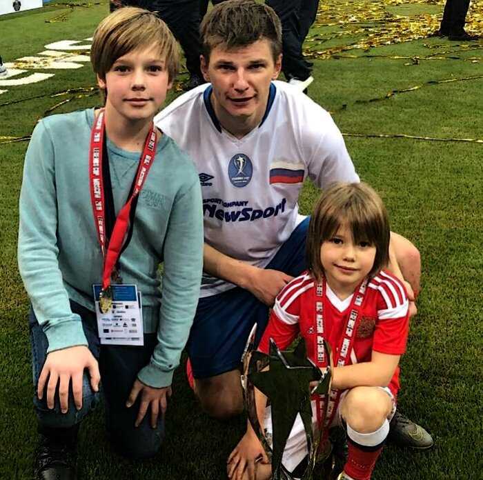 “Встал на верный путь”: Аршавин провел время с детьми на “Кубке легенд”