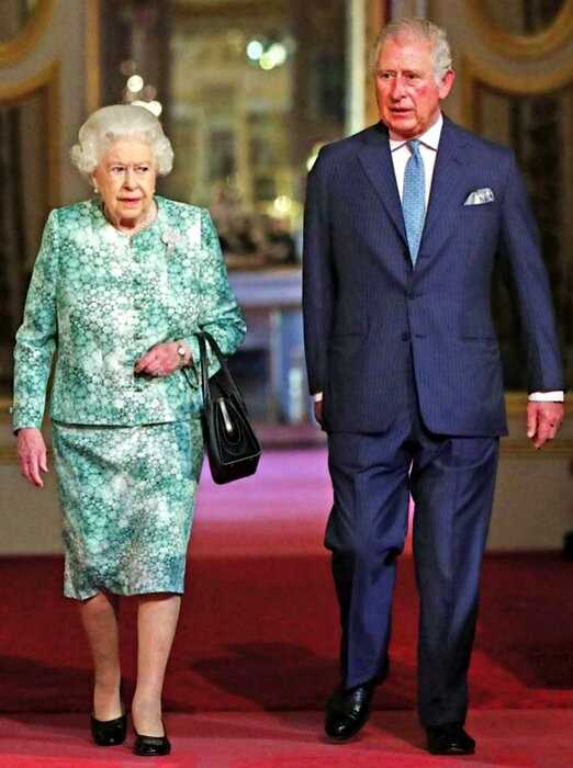 “Обойдешься”: Королева Елизавета II решила не передавать трон Принцу Чарльзу