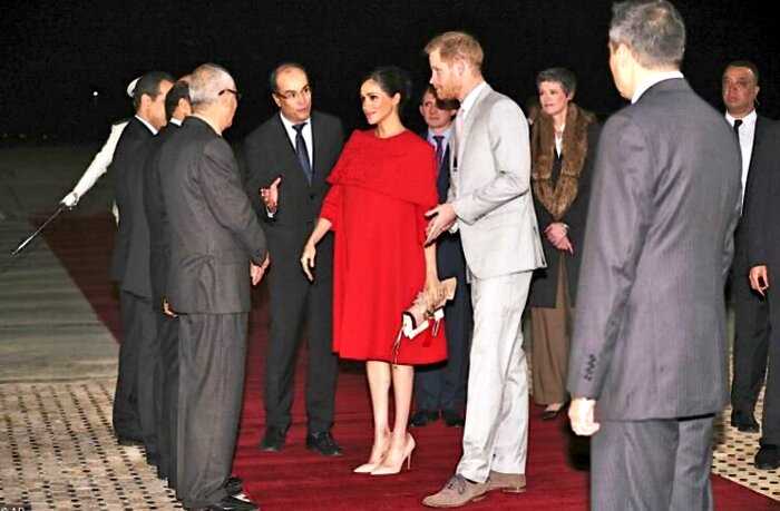“Кафтан за $120,000, платья и драгоценности”: сколько потратила Меган Маркл на визит в Марокко