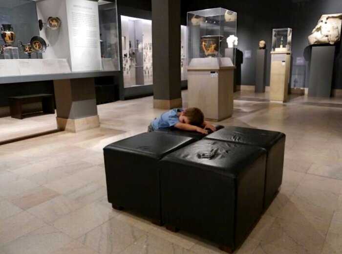 15 ярких доказательств того, что дети и музеи просто несовместимы