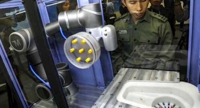 “Невозможно сбежать”: в Гонконге построят умную тюрьму, управляемую роботами