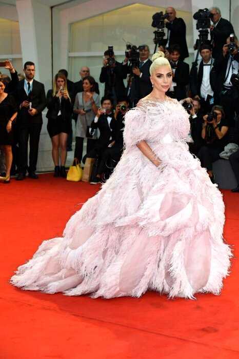 Леди Гага: эволюция стиля королевы эпатажа