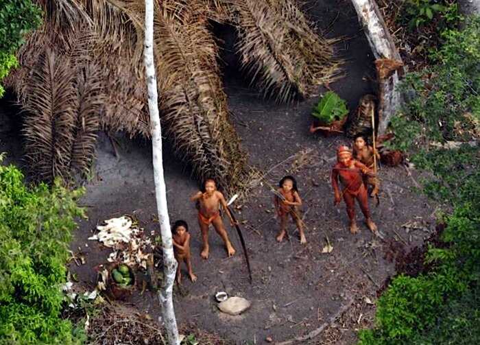 “Сентинельцы”: самое первобытное племя планеты, которое не идёт на контакт с человечеством