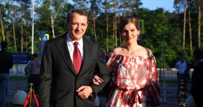 “Ну вот и все”: бывшая жена Марата Башарова официально с ним развелась