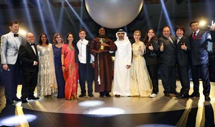 В Дубае “лучший учитель в мире” получил премию в $1 миллион долларов