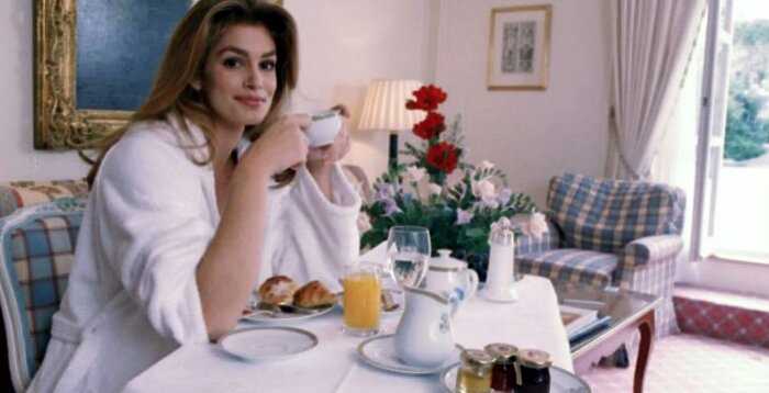 Завтрак моделей: с чего начинают день самые красивые девушки мира