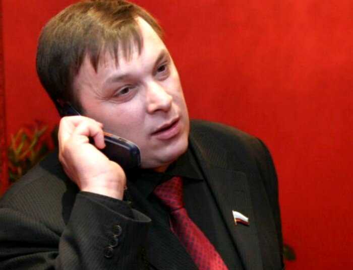 “Прокурила свой голос”: Андрей Разин публично раскритиковал Аллу Пугачеву