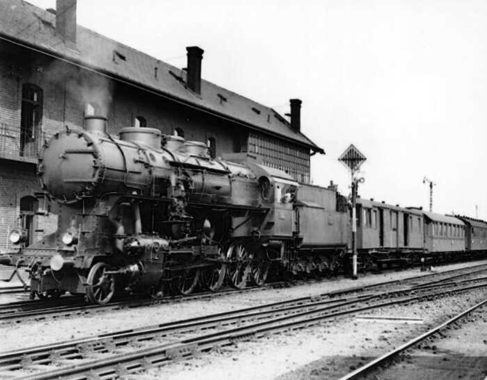 Куда пропал поезд с золотым запасом Третьего рейха в 1945 году