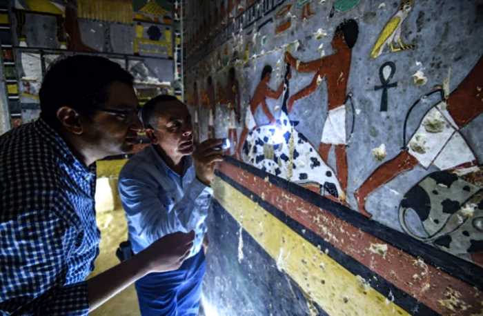 В Египте вскрыли 4000-летнюю гробницу. Войдя внутрь, учёные не поверили своим глазам