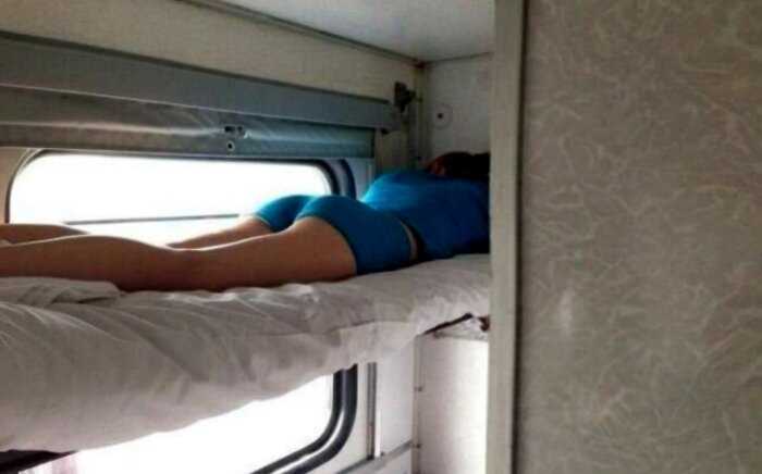 15+ фотографий о том, что происходит на верхней полке поезда