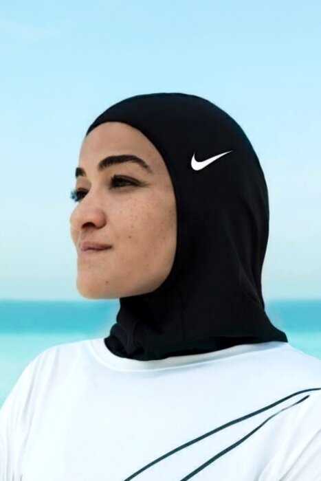 «Спорт и вера»: Nike представил первый хиджаб для занятий спортом