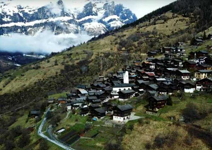 Вы можете переехать в эту деревню в горах — и вам просто так дадут $70 000!