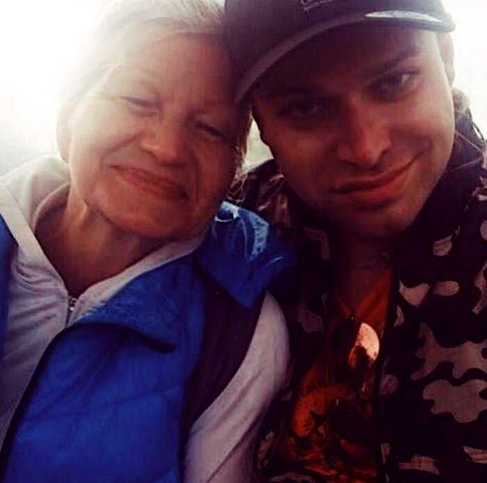 “Настоящее чудо”: старушка-жена подарила счастливому Гогену Солнцеву малыша