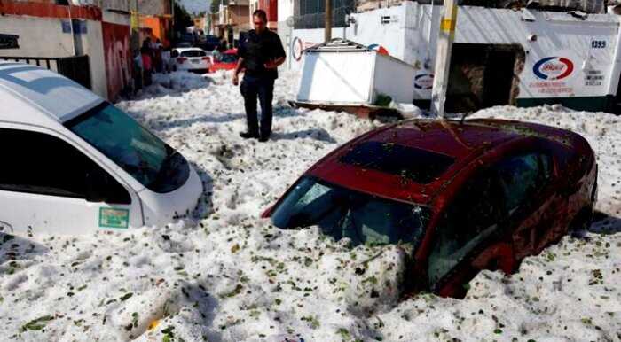 После 30-градусной жары Мексику завалило 2-метровым снегом