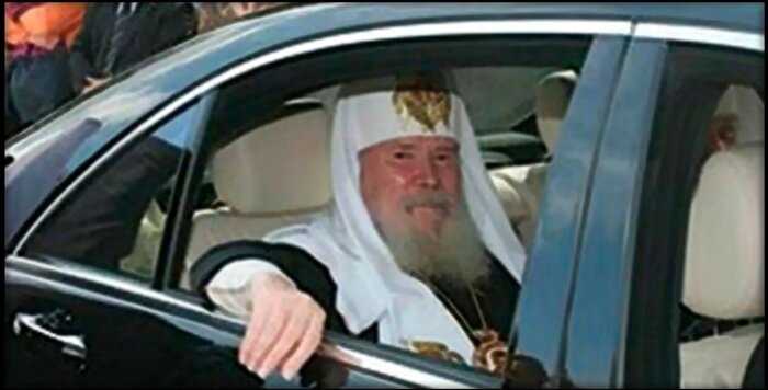 Патриарх Кирилл: «Платить десятину церкви — национальная традиция России»