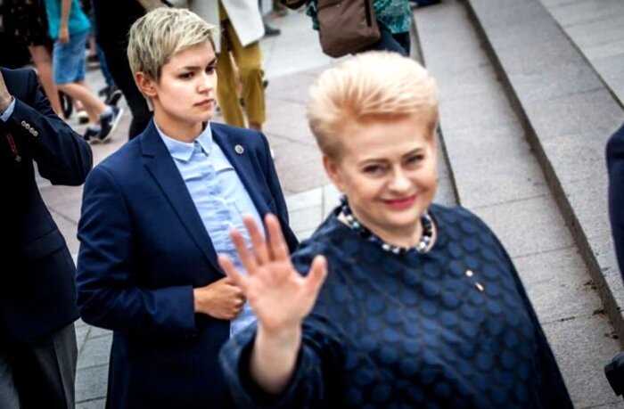 «Красивая и опасная»: мир влюбился в Саймону – телохранителя президента Литвы