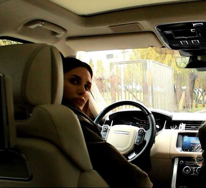 «Выйдет — прибьет»: Алана Мамаева продает машину мужа, пока тот сидит в тюрьме