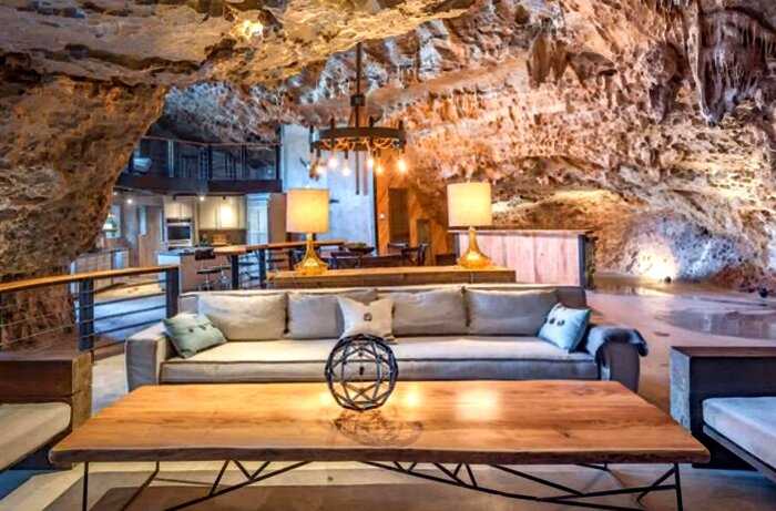 Эта пещера в мире продается за $2 000 000. Что же у нее внутри?