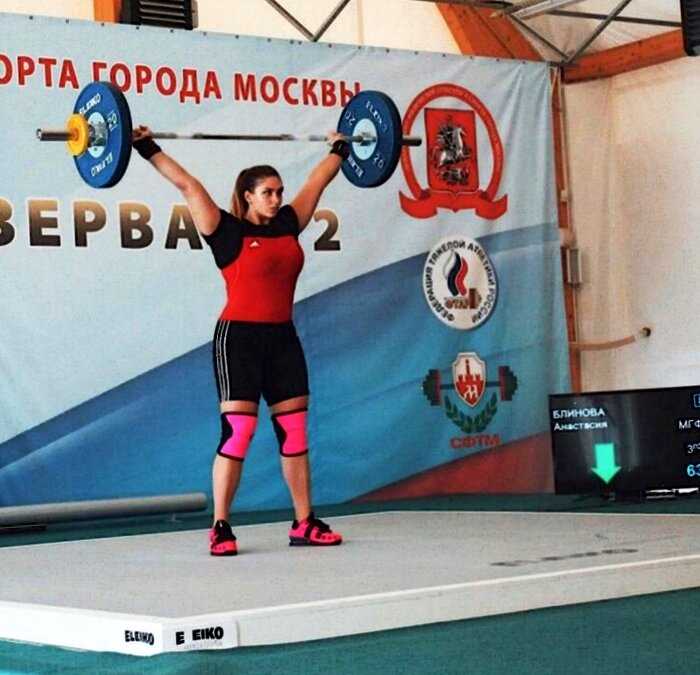 «Стальная Барби»: тяжелоатлетка Настя Блинова любит выглядеть мужественно
