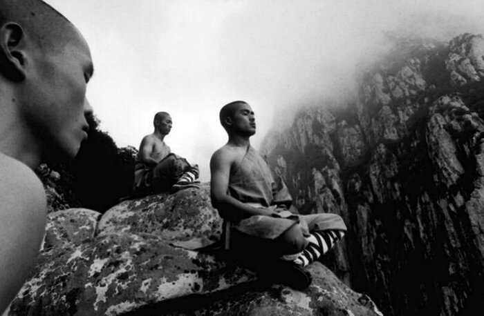 «Монахи Шаолиня»: сверхчеловеческие способности, которые ученые не смогли объяснить