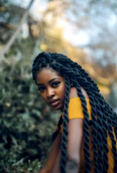 «Сира Канте»: африканцы сходят с ума по Гвинейской чернокожей богине