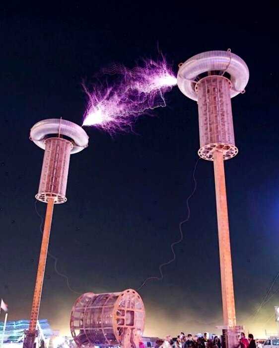25 фото, доказывающих, что Burning Man — самый безумный фестиваль на планете