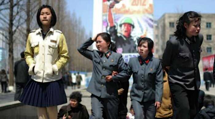 «Прически, цвета и нетолько»: как можно и нельзя одеваться в северной Корее