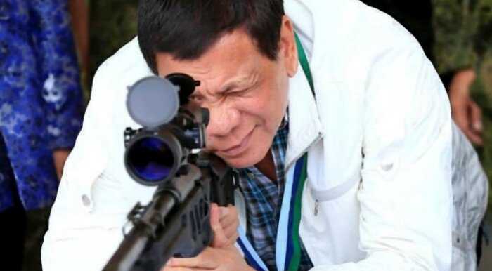 Глава Филиппин разрешил гражданам стрелять в чиновников, требующих взятки