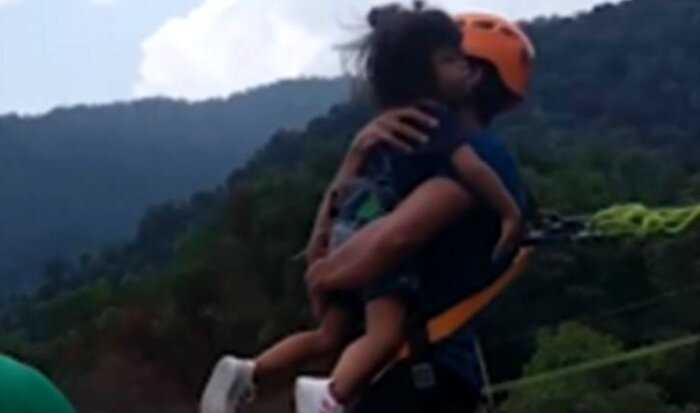 В сети раскритиковали папашу, прыгнувшего на тарзанке со своей 2-летней дочерью