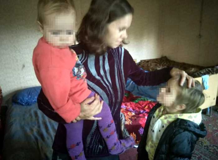 Волгоградская многодетная семья прячется от органов опеки, спасая своих детей