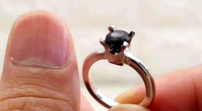 «Романтик года»: влюбленный японец создал бриллиант для невесты из… ногтей