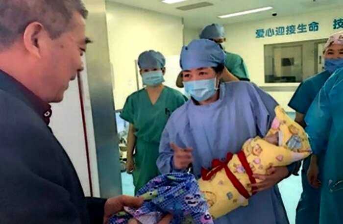 67-летняя китаянка стала старейшей женщиной, родившей ребенка естественным способом