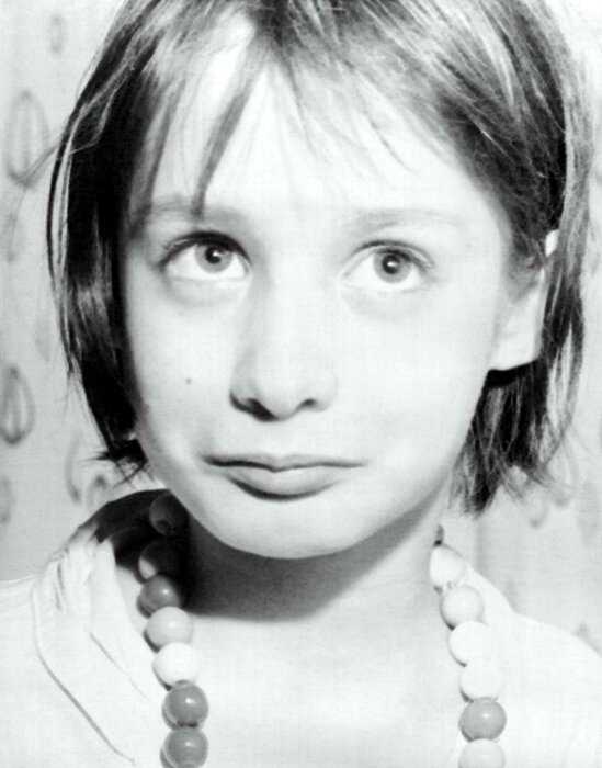 «Маленькая пленница»: удивительная история девочки, которую заперли в комнате на 10 лет