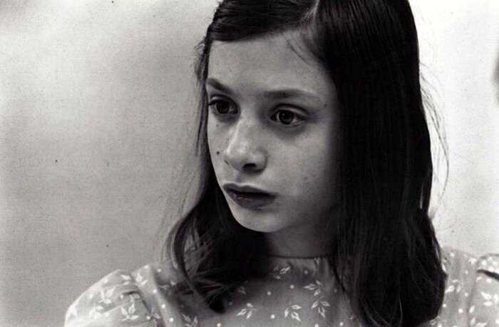 «Маленькая пленница»: удивительная история девочки, которую заперли в комнате на 10 лет